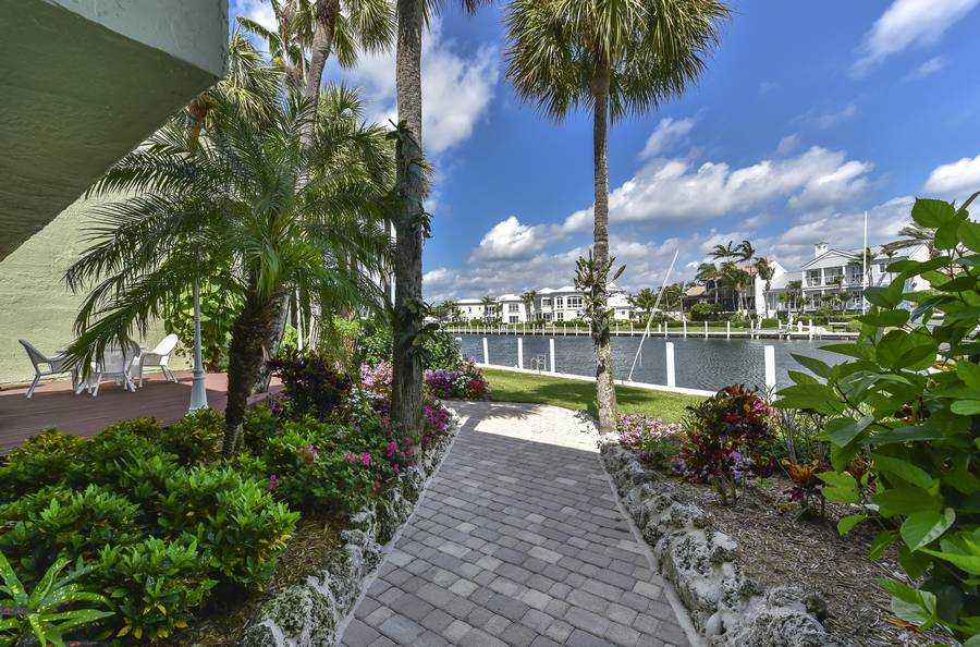 Back walkway